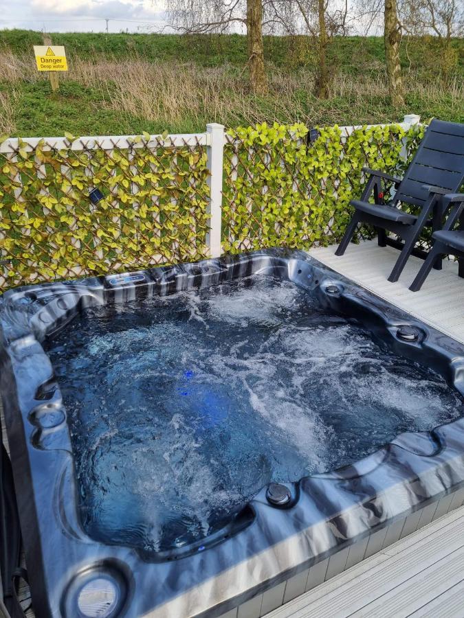 Caravan For Rent At Tattershall Holiday Park מראה חיצוני תמונה