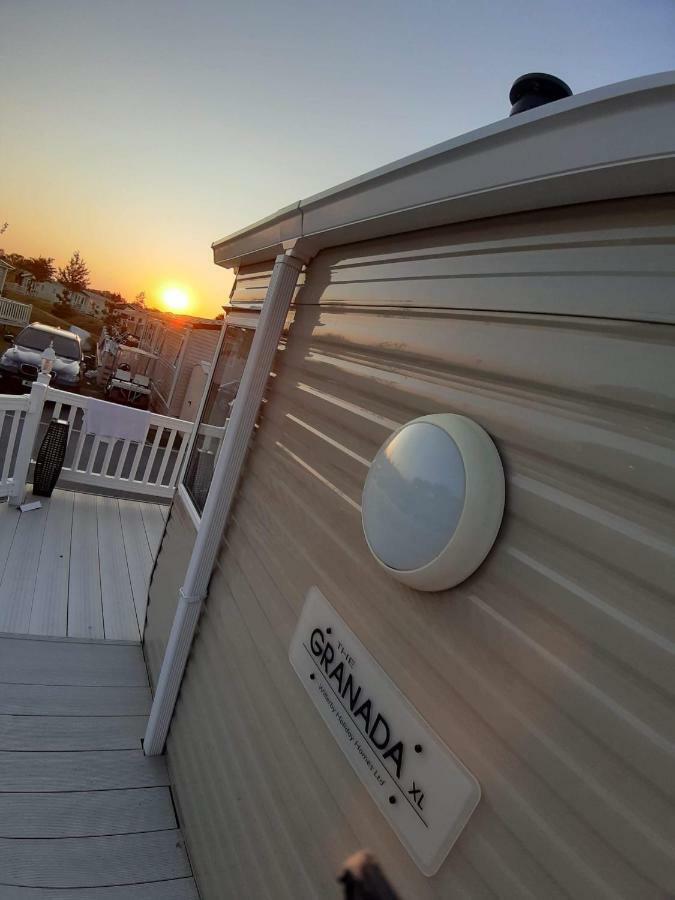 Caravan For Rent At Tattershall Holiday Park מראה חיצוני תמונה