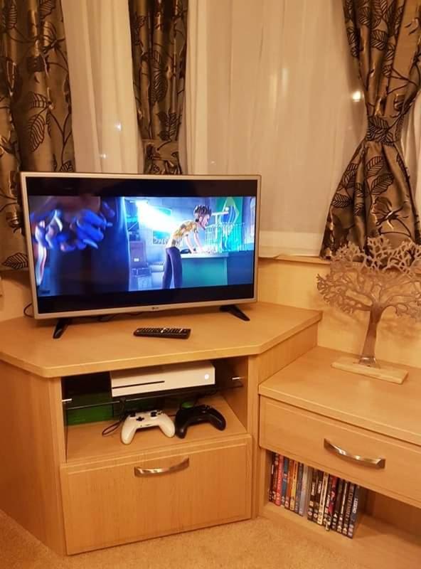 Caravan For Rent At Tattershall Holiday Park מראה חיצוני תמונה